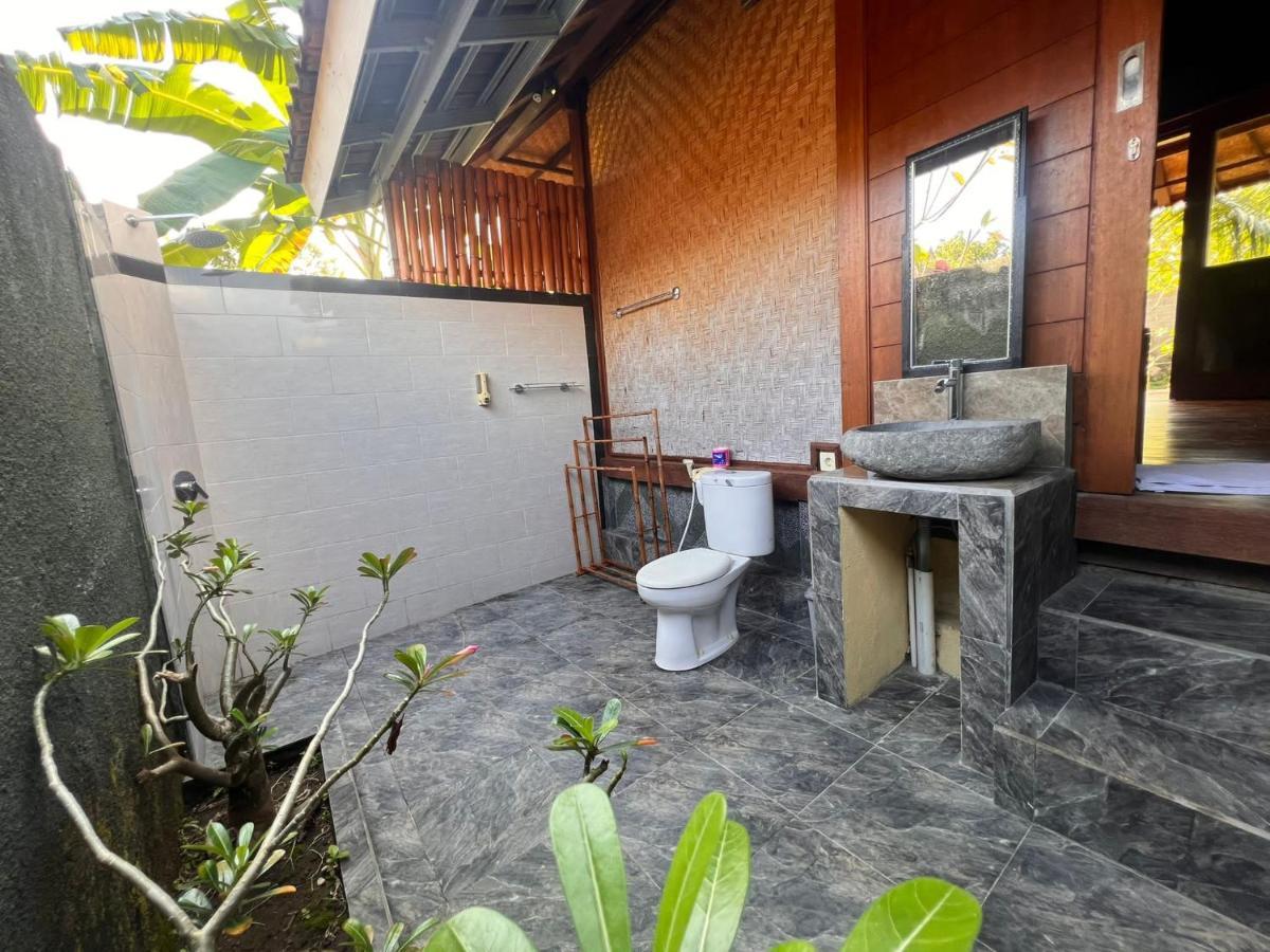 Gatri Hut Hotel Lembongan Exterior foto