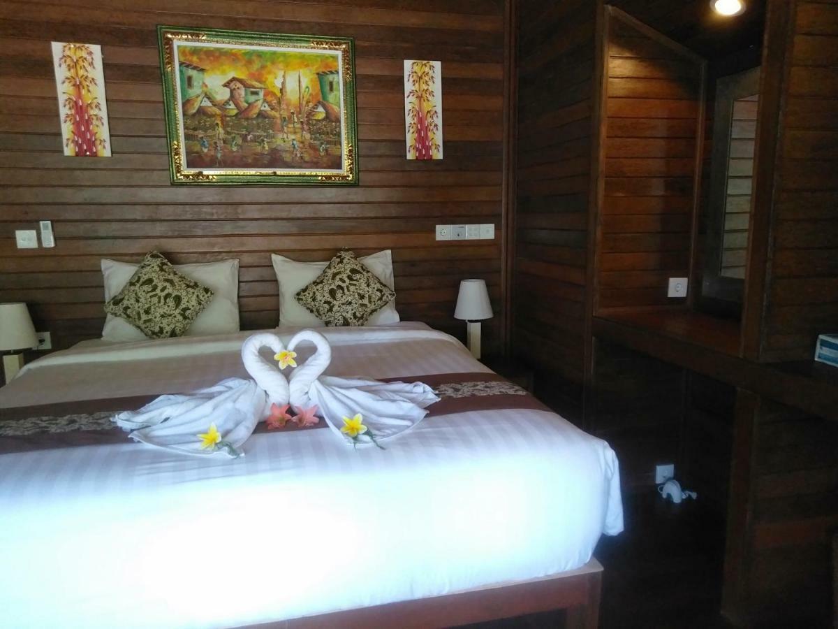 Gatri Hut Hotel Lembongan Exterior foto