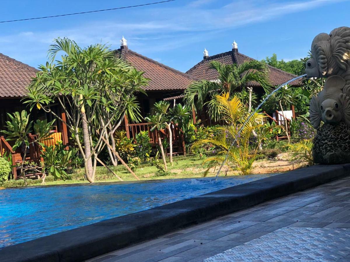 Gatri Hut Hotel Lembongan Exterior foto