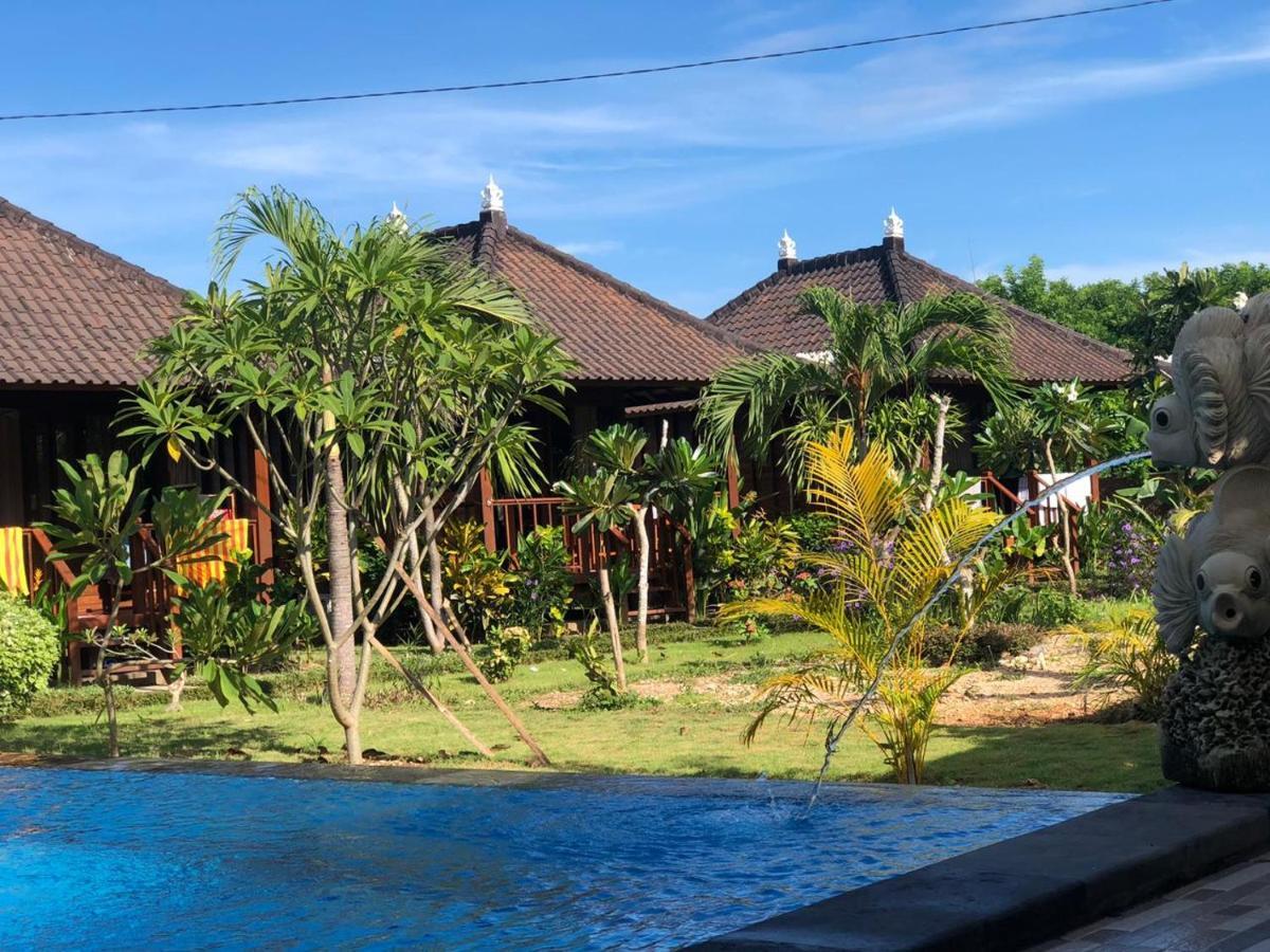 Gatri Hut Hotel Lembongan Exterior foto